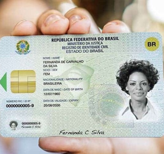 Carteiras de identidade já são encaminhadas na Operação RS Verão Total -  Secretaria da Segurança Pública